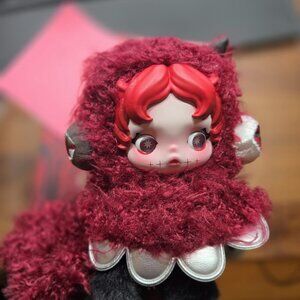 POPMART SKULLPANDA - CHOMP